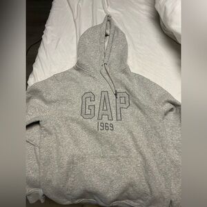 gap hoodie